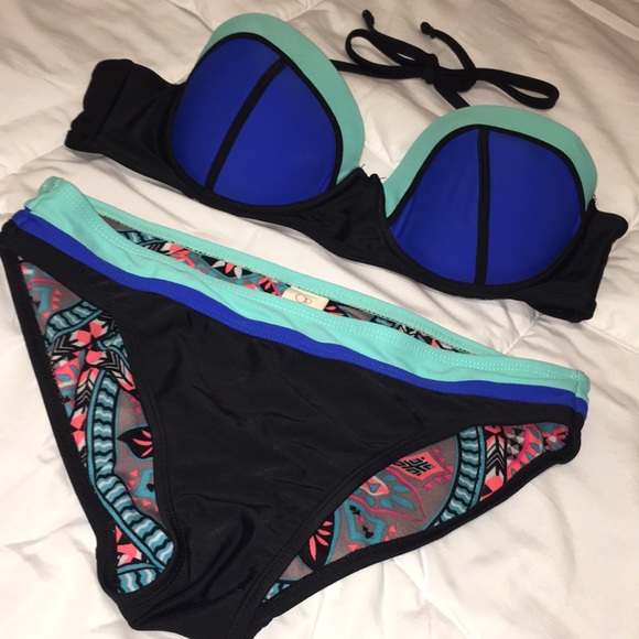 OP very cute swimming suite - Picture 2 of 7